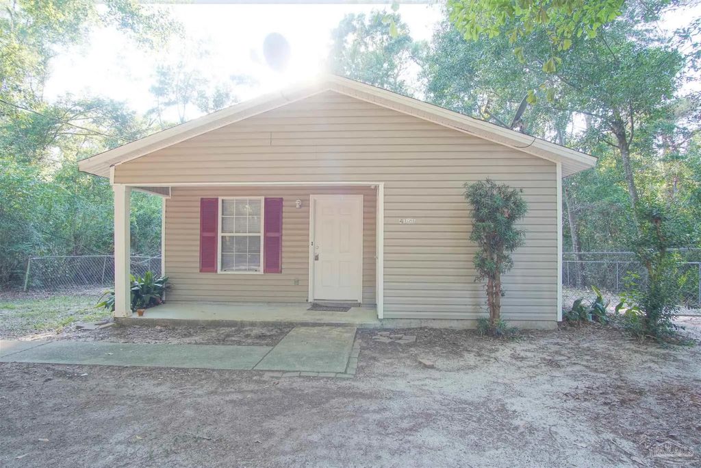 4121 Woodfin Cir, Pace