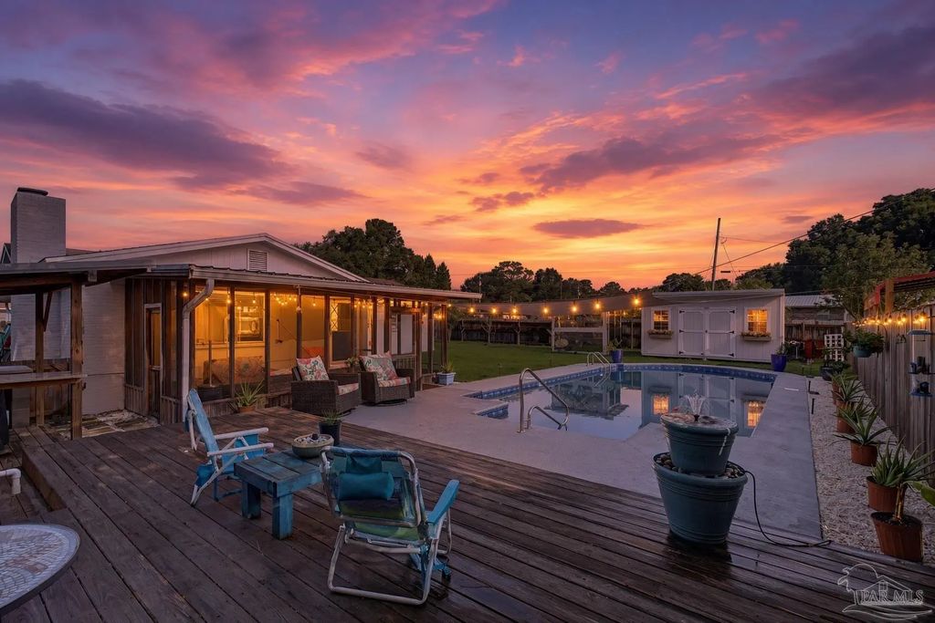 8494 Olympia Rd, Pensacola