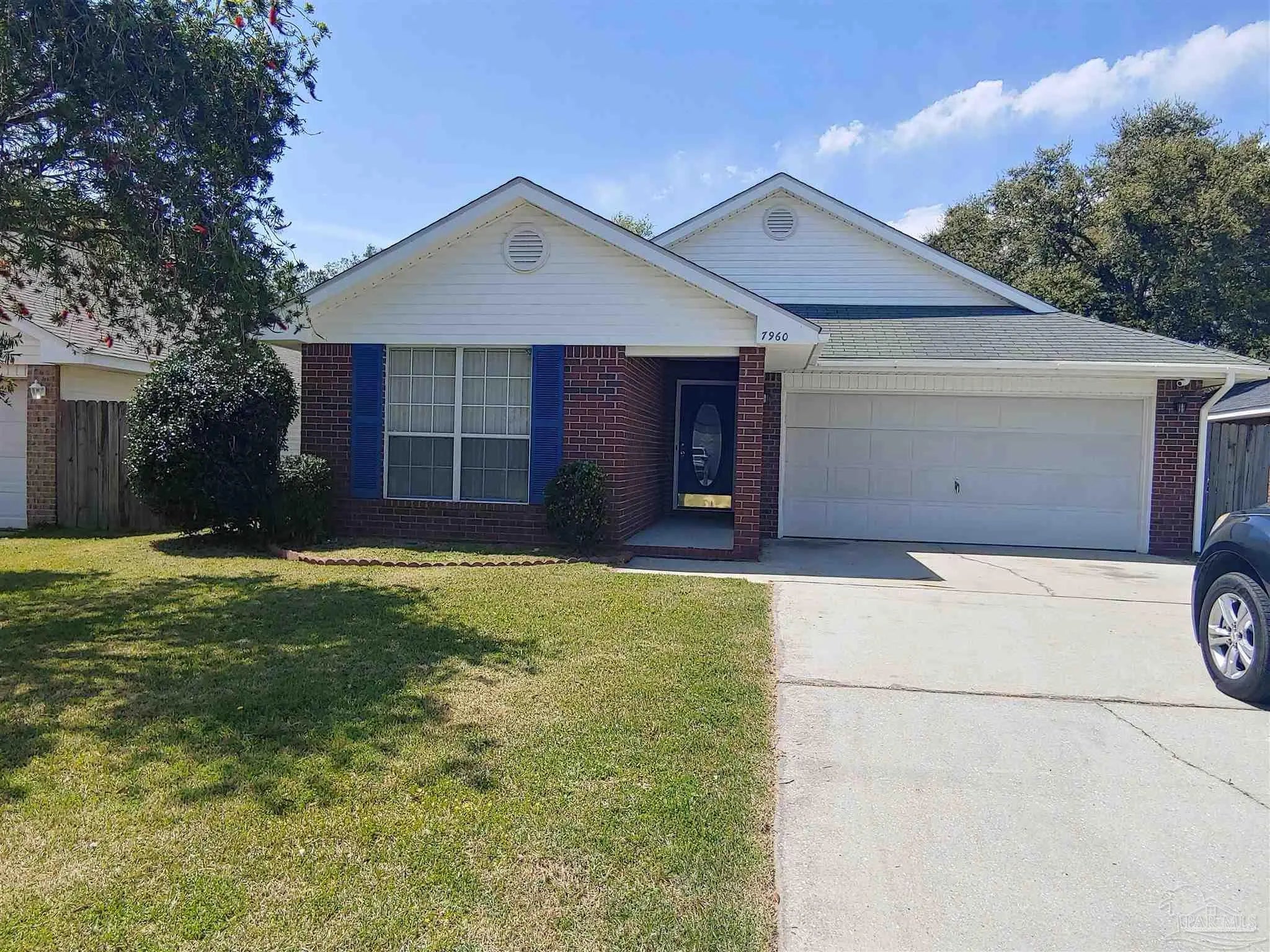 Photo of Listing #679305