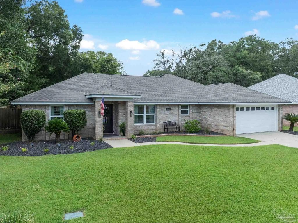 1621 Colwyn Dr, Cantonment