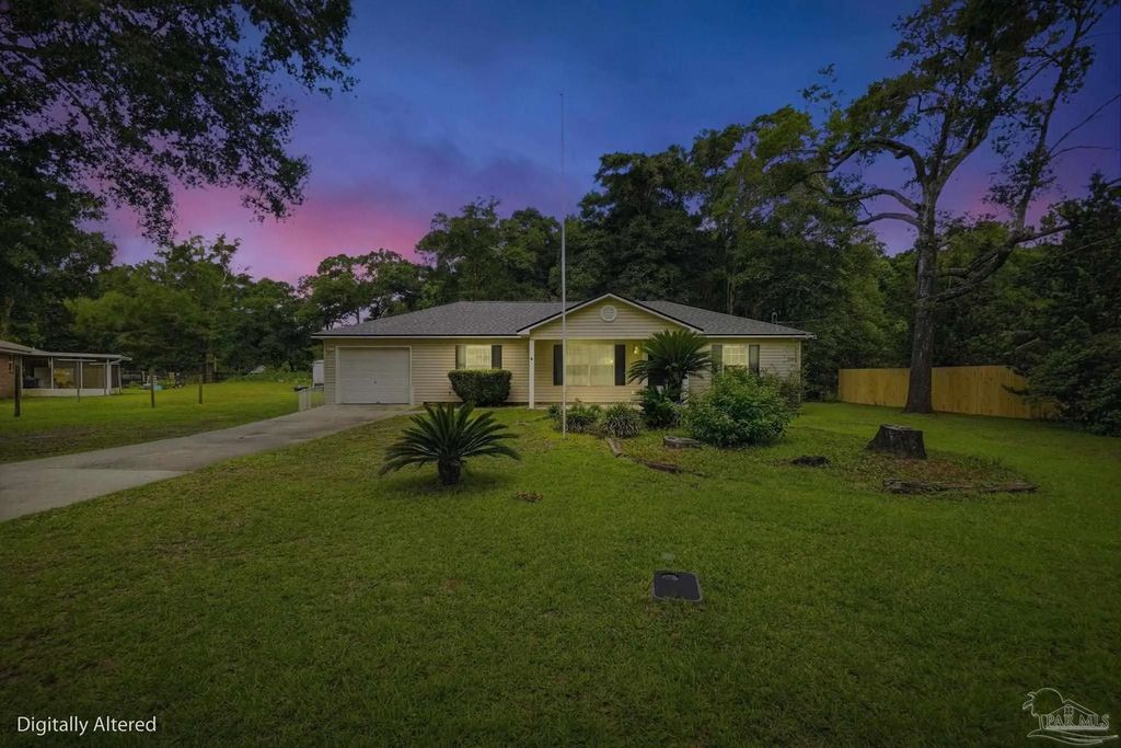 4233 Seminole Trl, Milton