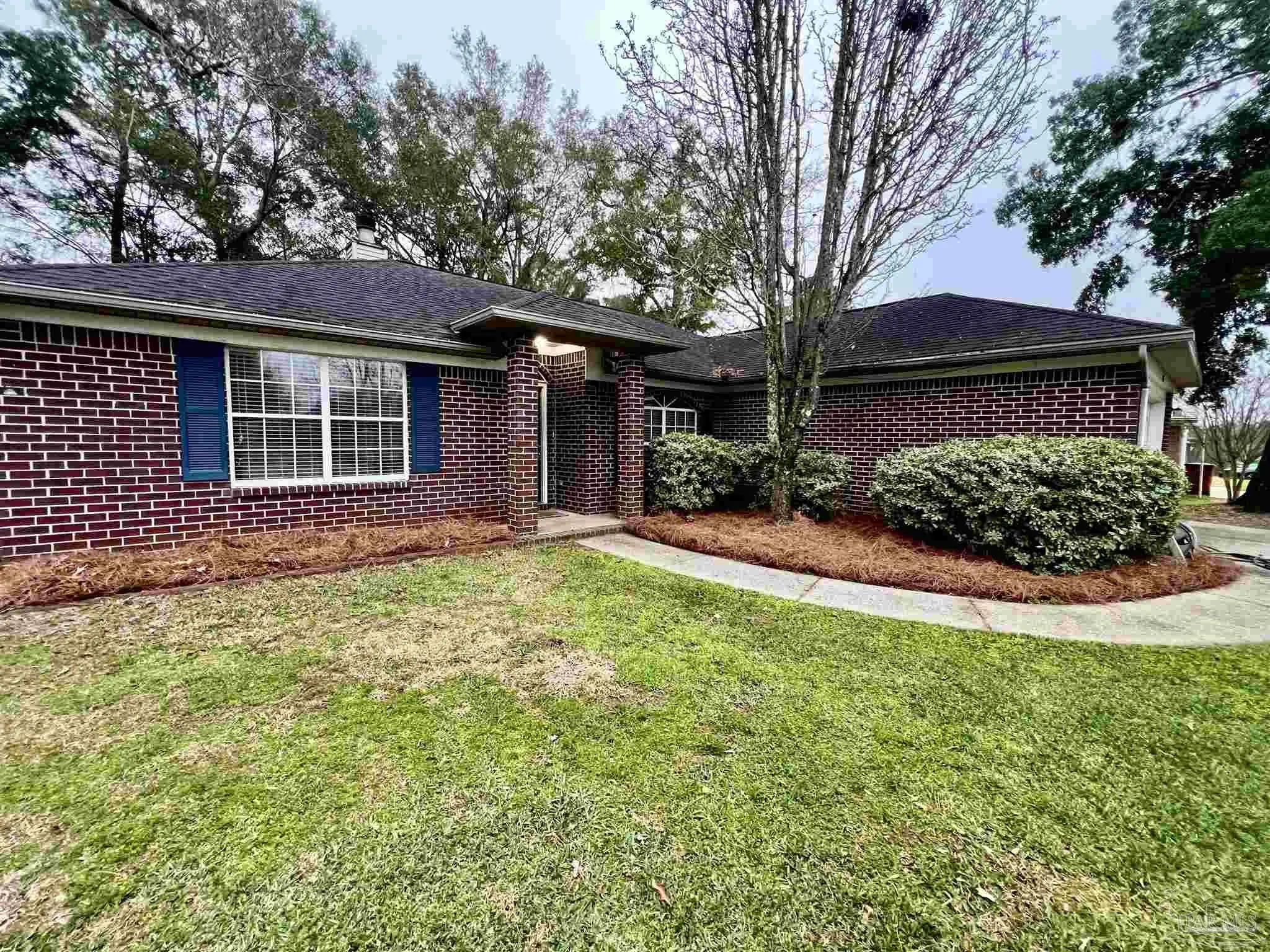 Photo of Listing #675905