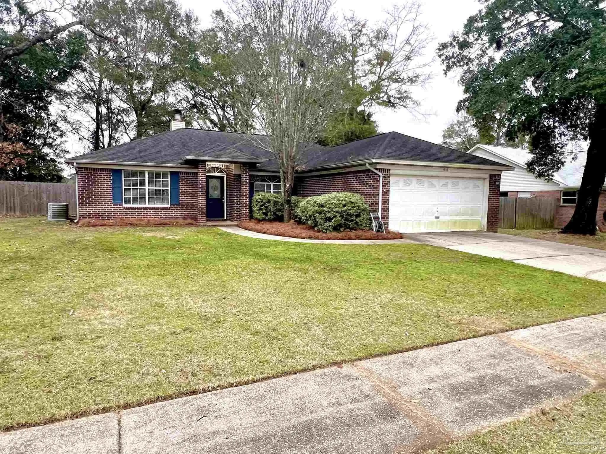 Photo of Listing #675905