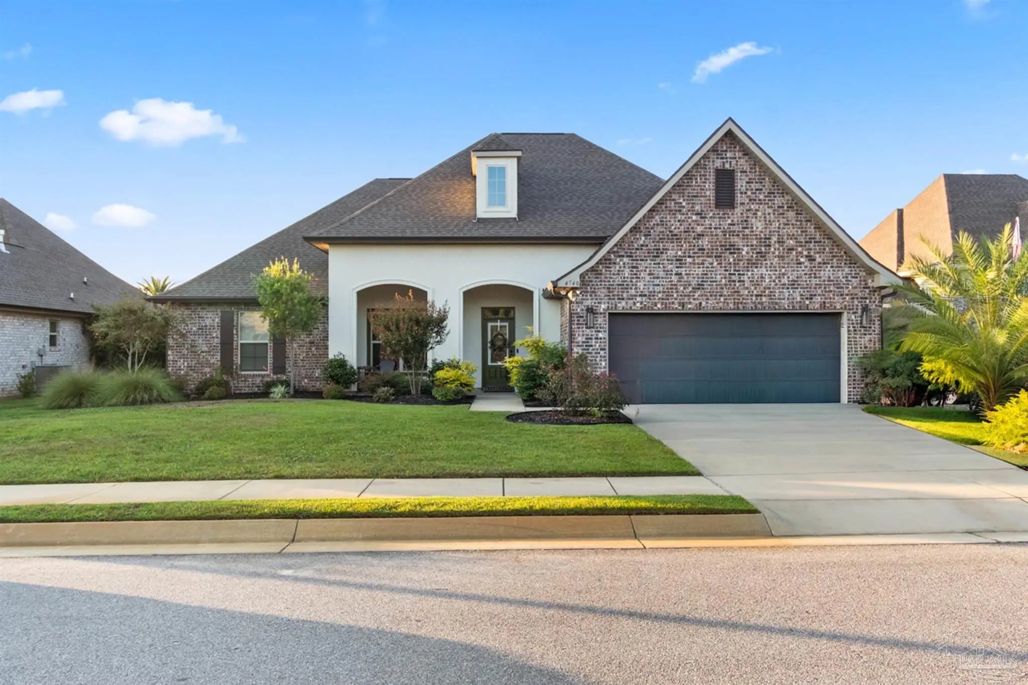 Photo of Listing #671345