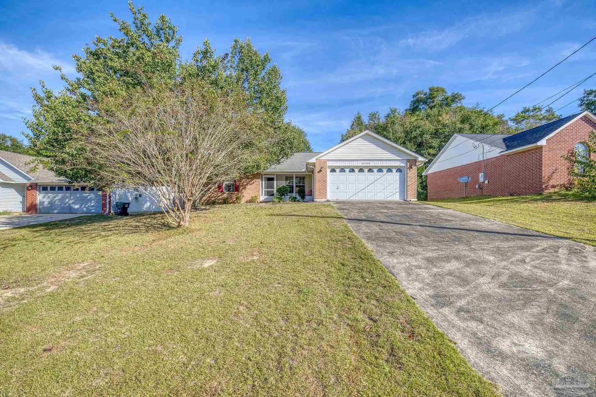 Photo of Listing #675310