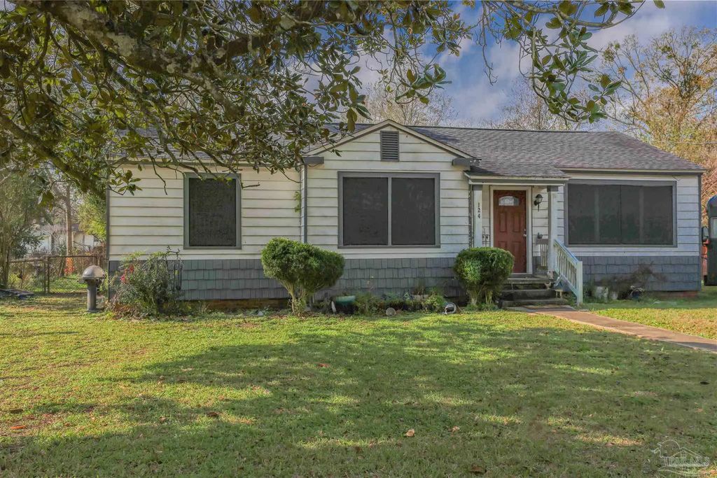 124 Mintz Ln, Cantonment