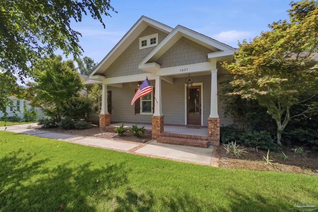 1407 E Hernandez St, Pensacola