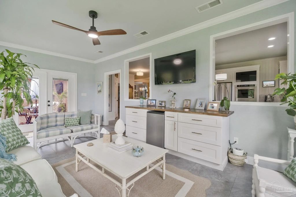 2367 Greenbrier Blvd, Pensacola