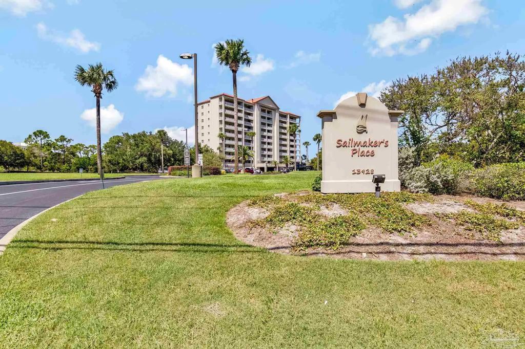 13928 River Rd #504, Pensacola