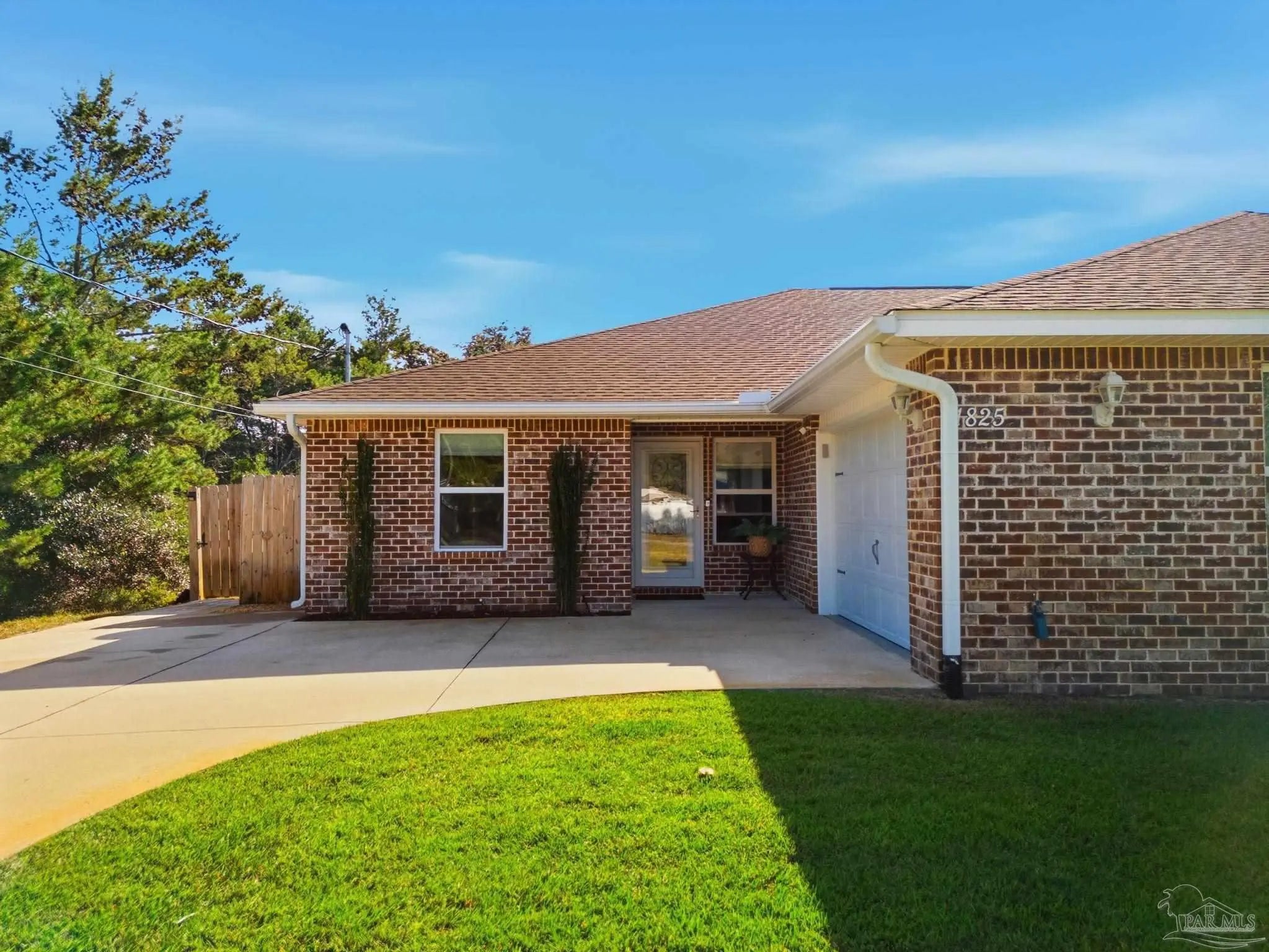 Photo of Listing #674080