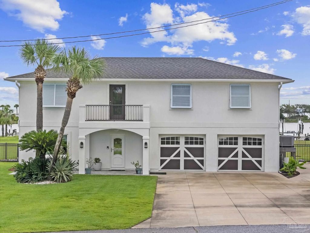 256 Sabine Dr, Pensacola Beach