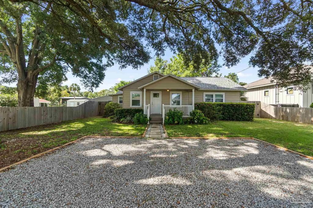3115 E Lloyd St, Pensacola