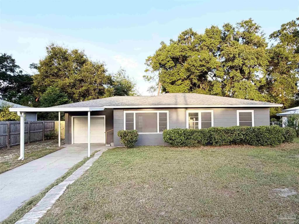 240 Callaway Ave, Pensacola