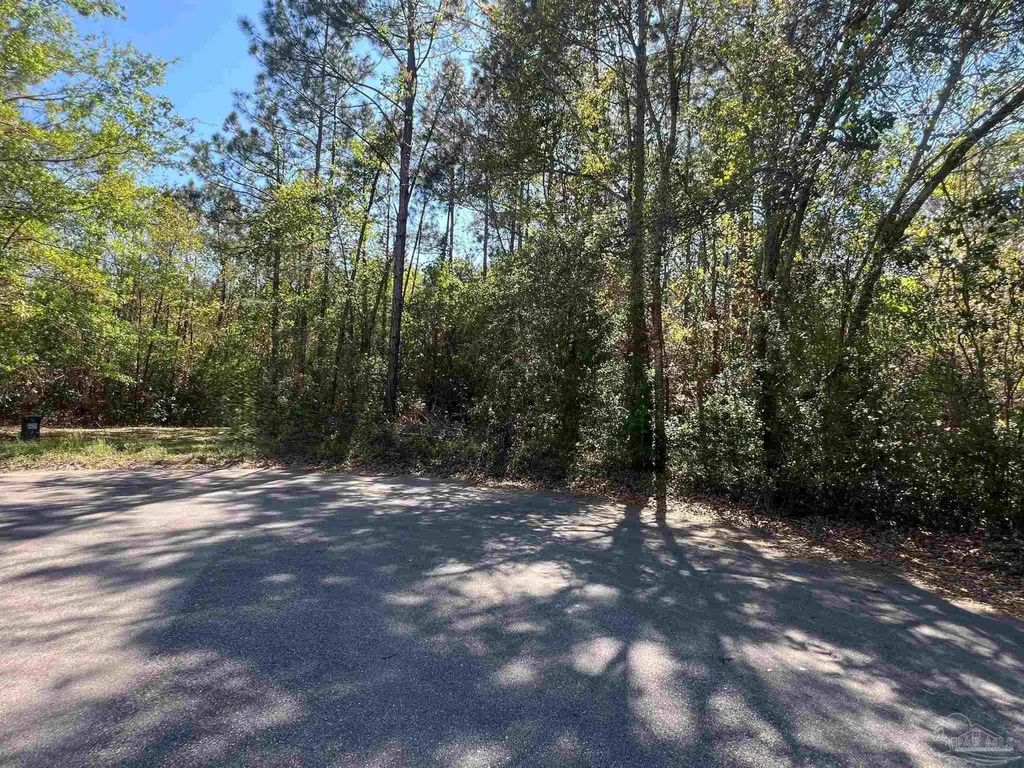 2225 Northbury Ct, Pensacola