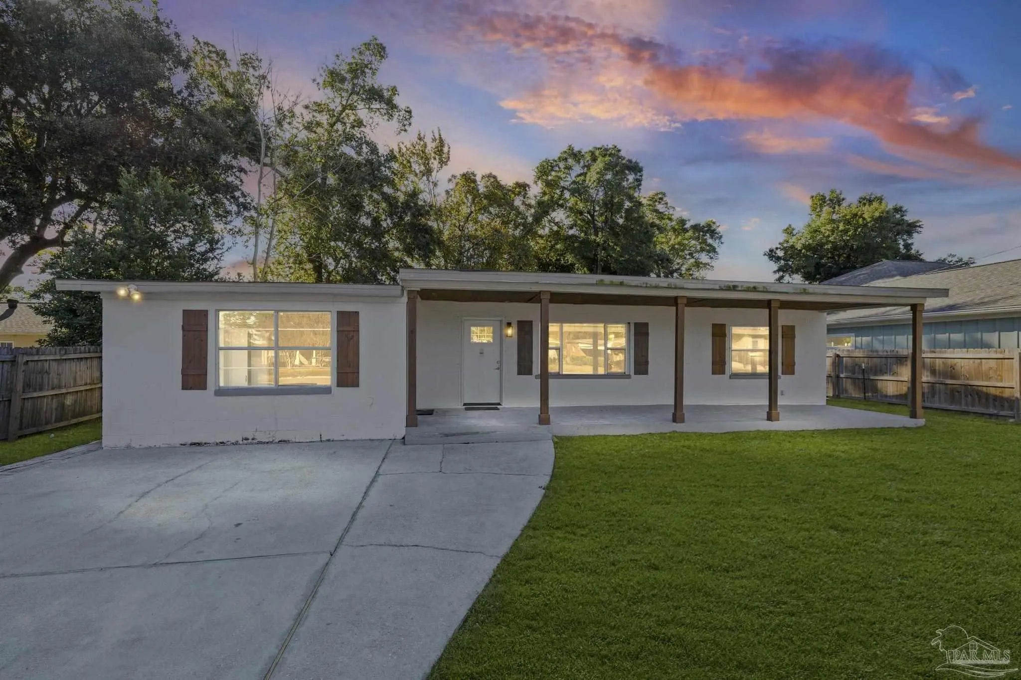 Photo of Listing #673401