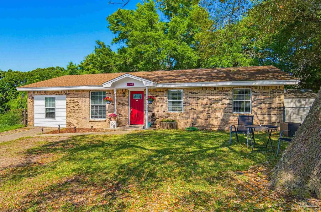 11102 Calvin St, Pensacola