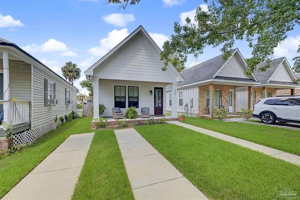 1303 N 8th Ave, Pensacola