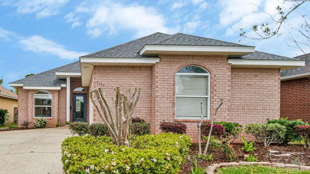 4146 Oak Pointe Dr, Gulf Breeze