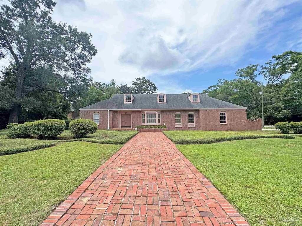 1313 N Reus St, Pensacola