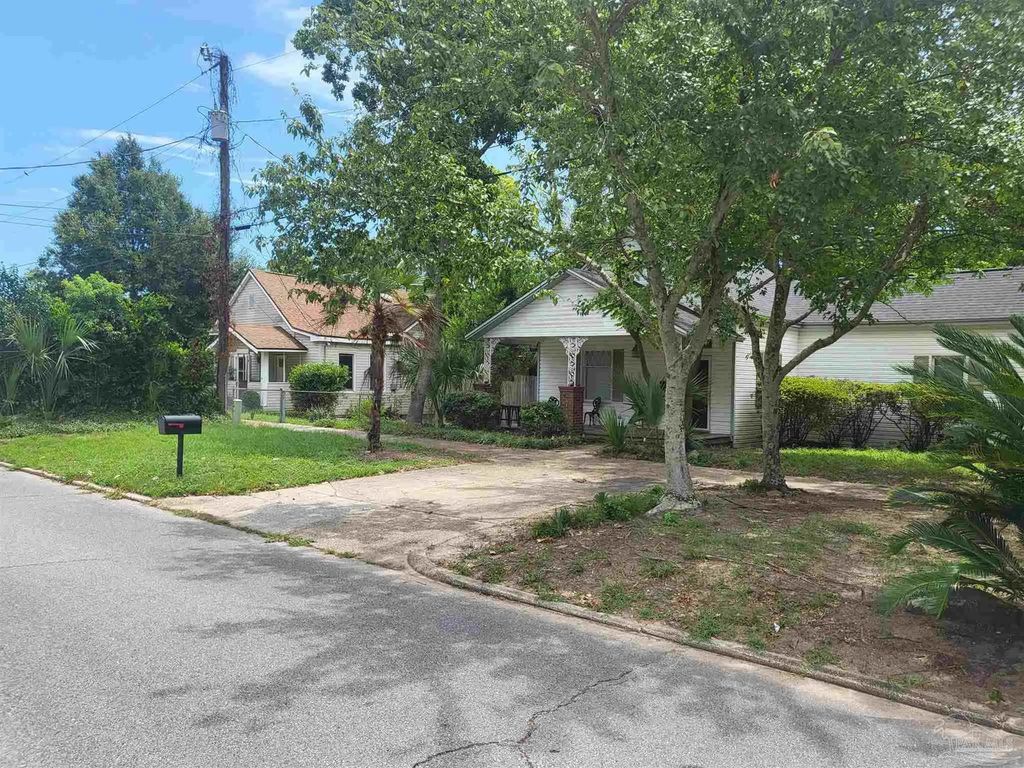 1301/1305 E La Rua St, Pensacola
