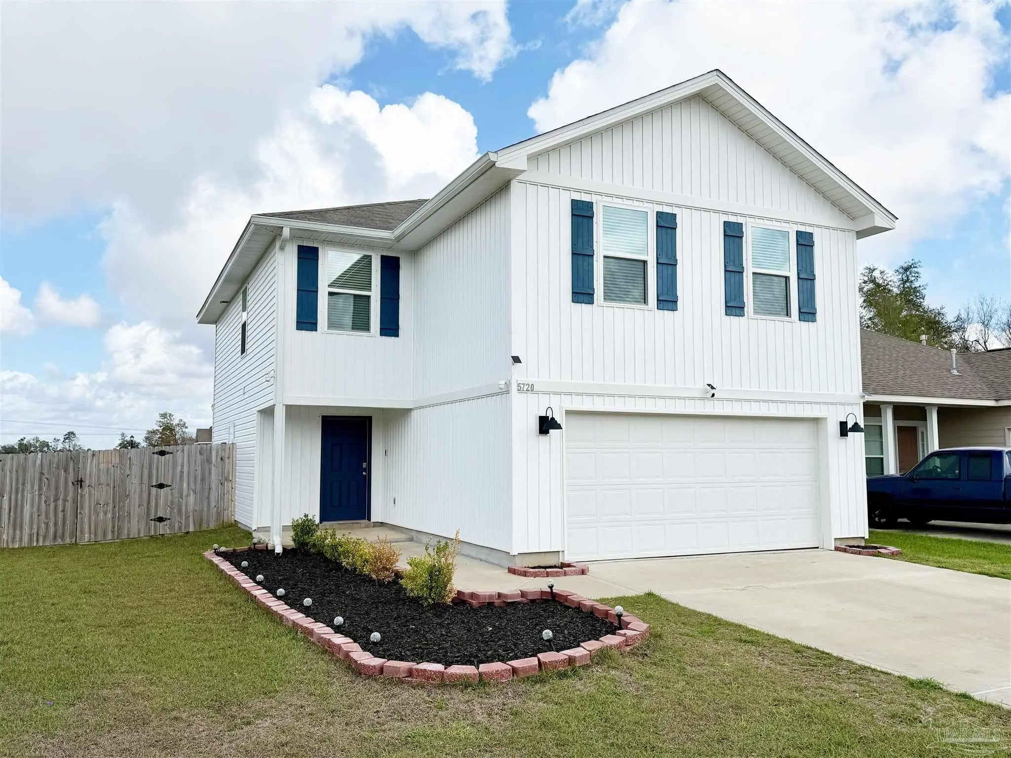 Photo of Listing #679109