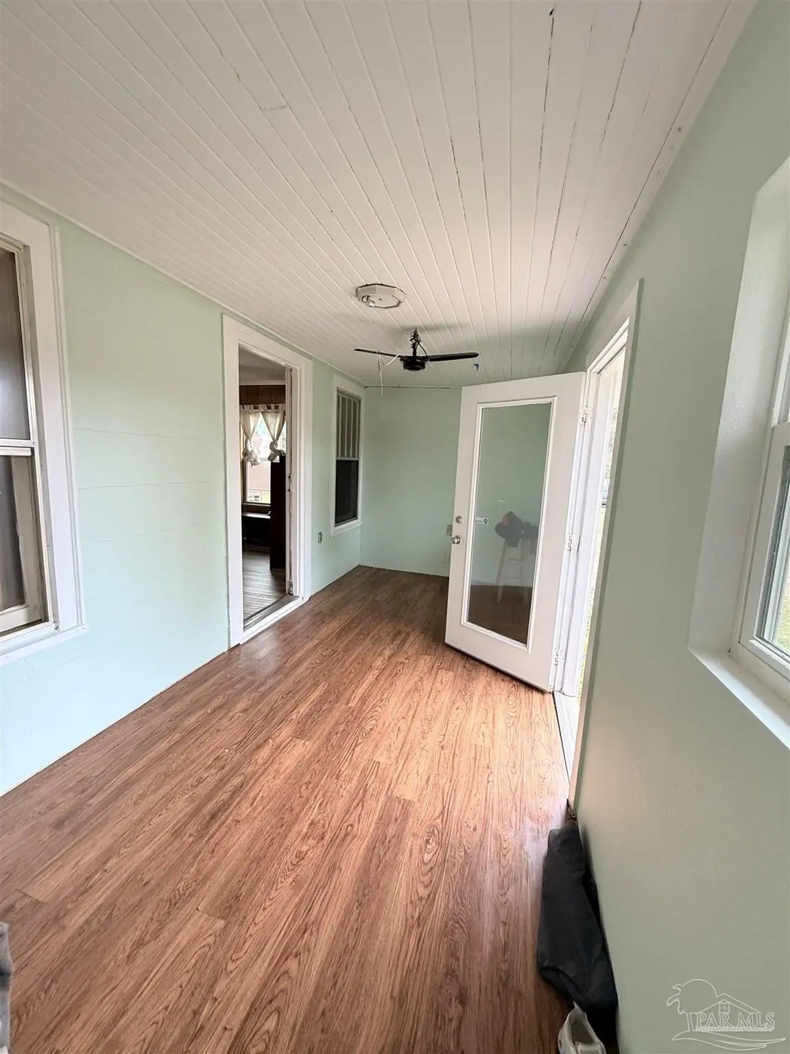 Photo of Listing #679447