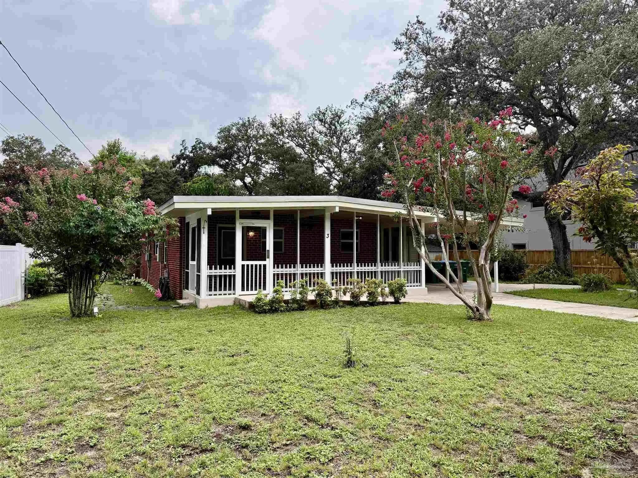 Photo of Listing #688234