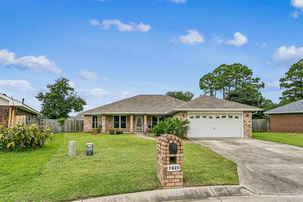 7425 Peterson Ln, Pensacola