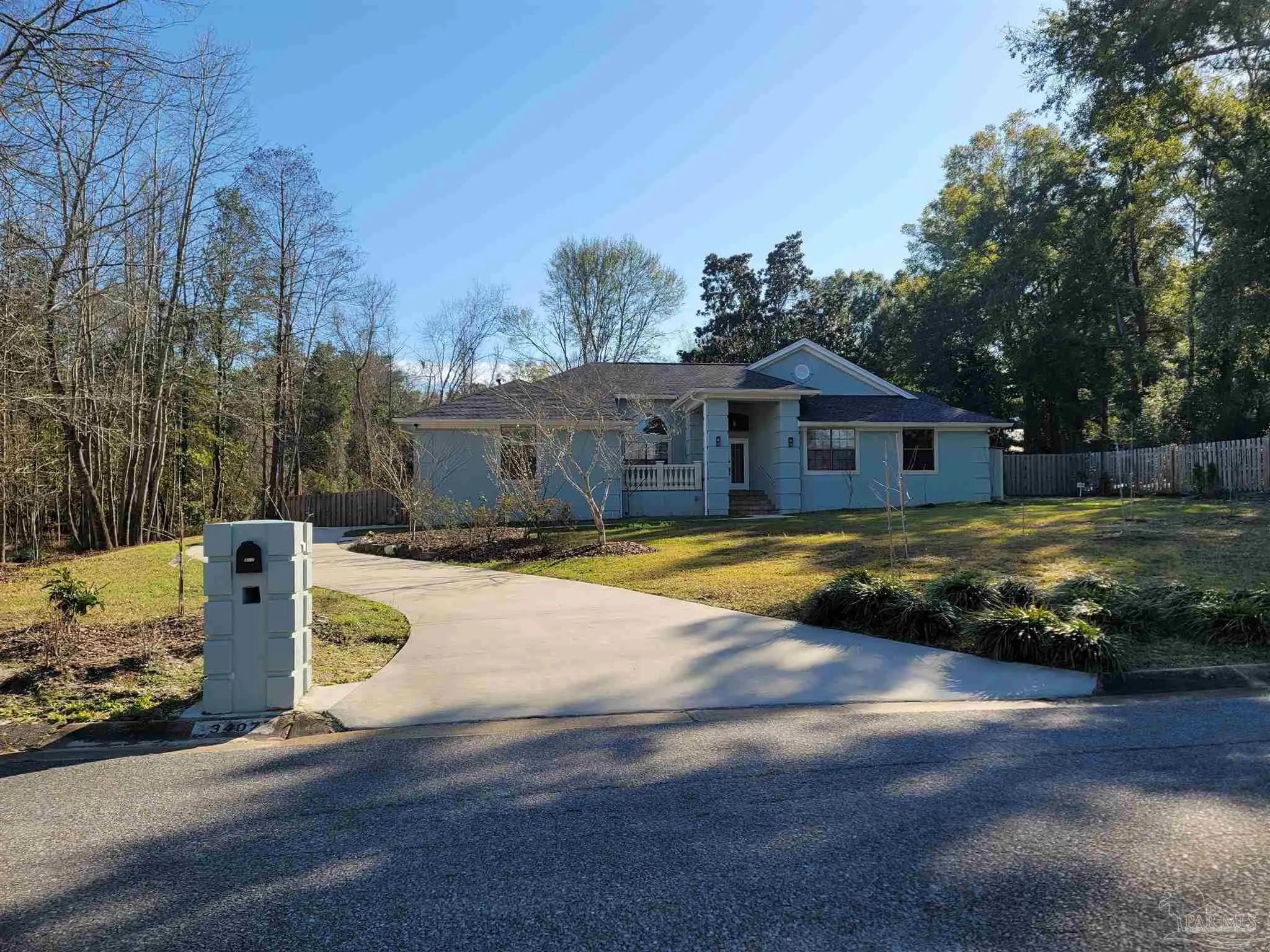 Photo of Listing #676404