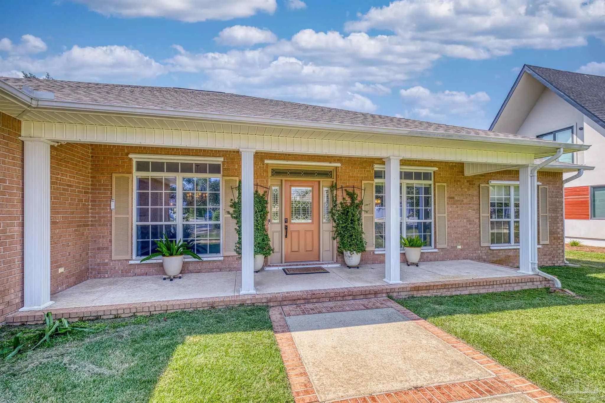 Photo of Listing #671283