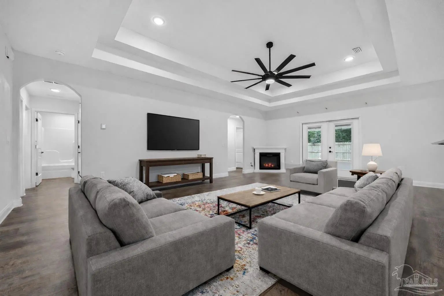 Photo of Listing #672110