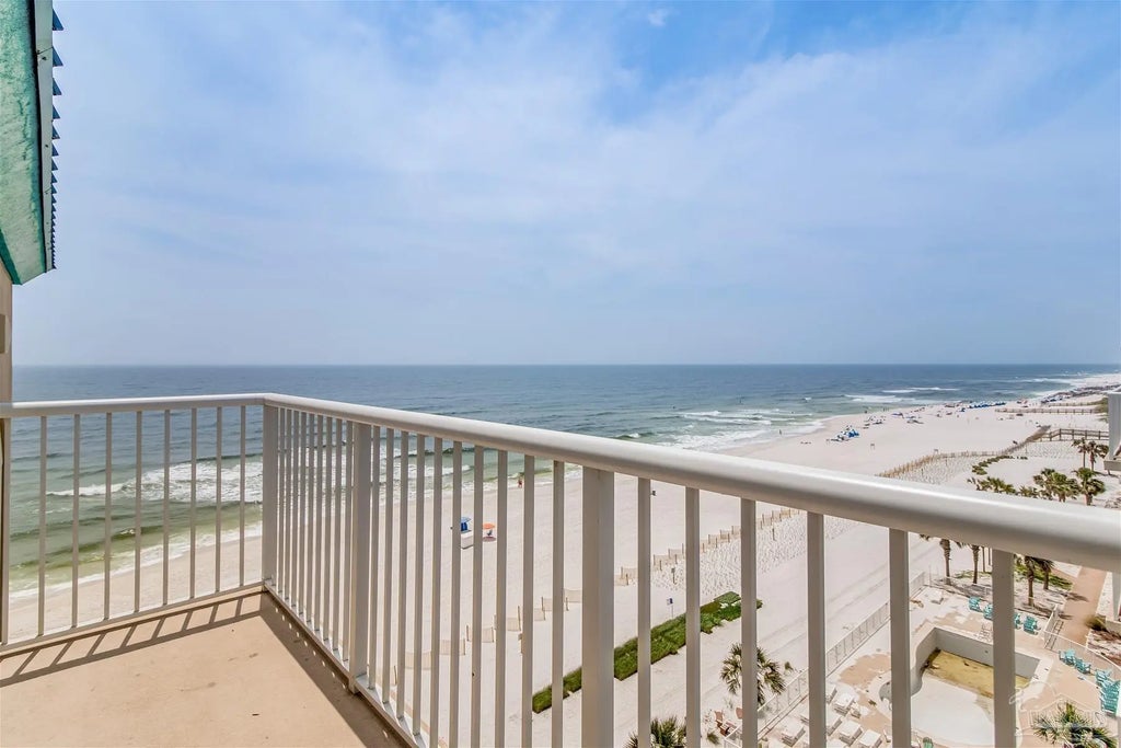 13575 Sandy Key Dr #818, Pensacola