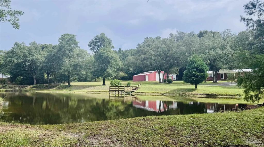 6636 Helms Rd, Pensacola
