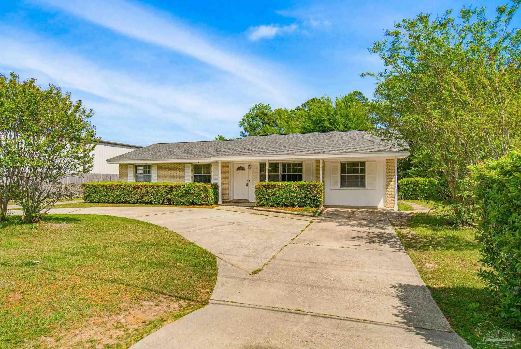 Photo of Listing #680401