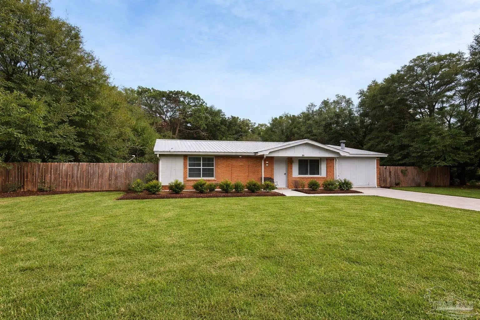 Photo of Listing #676673