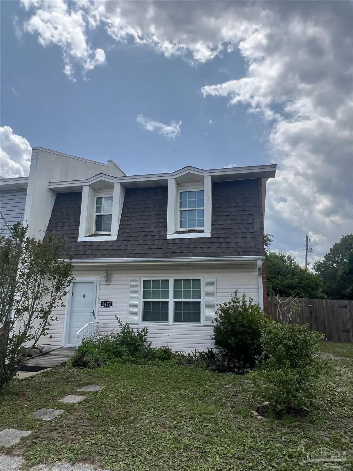 Photo of Listing #665300