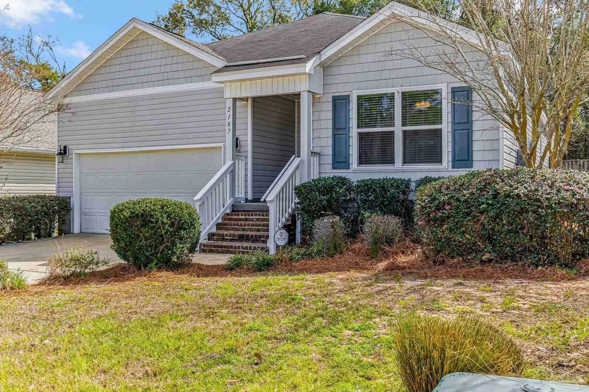 Photo of Listing #678942