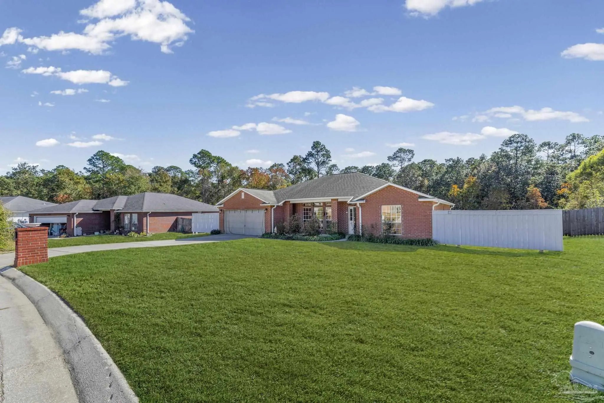 Photo of Listing #673803