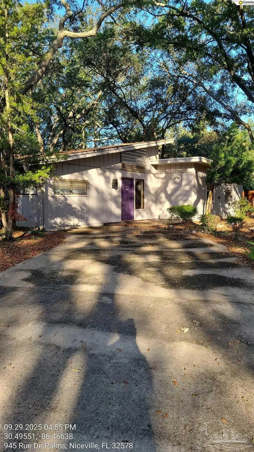 Photo of Listing #672079