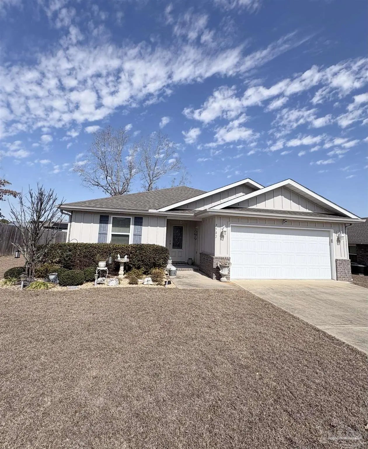 Photo of Listing #677427