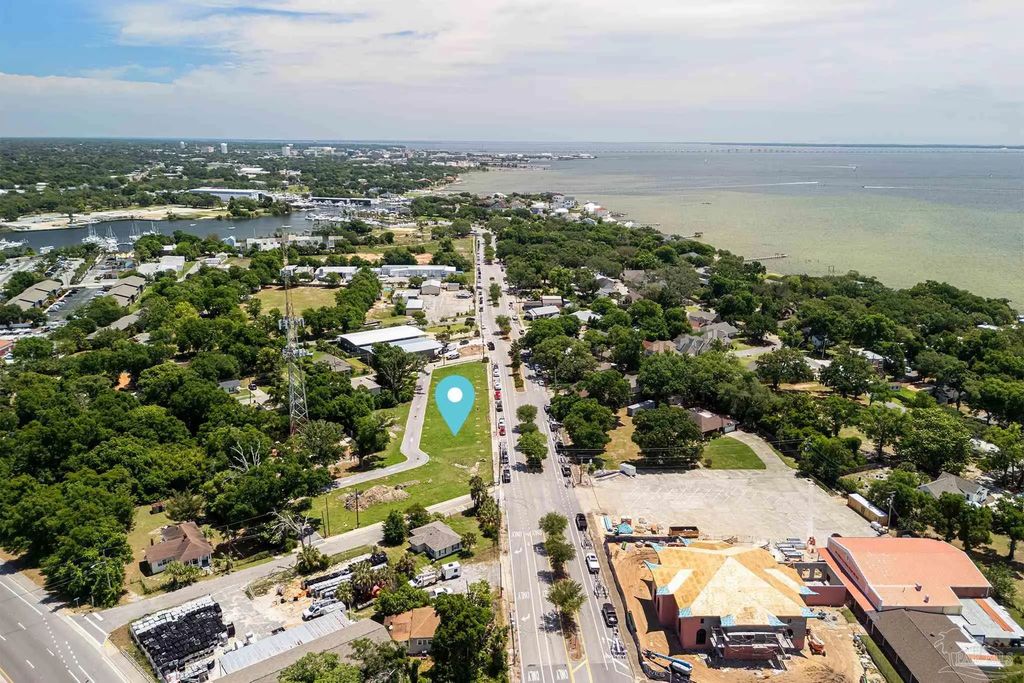 Seamarge Ln, Pensacola