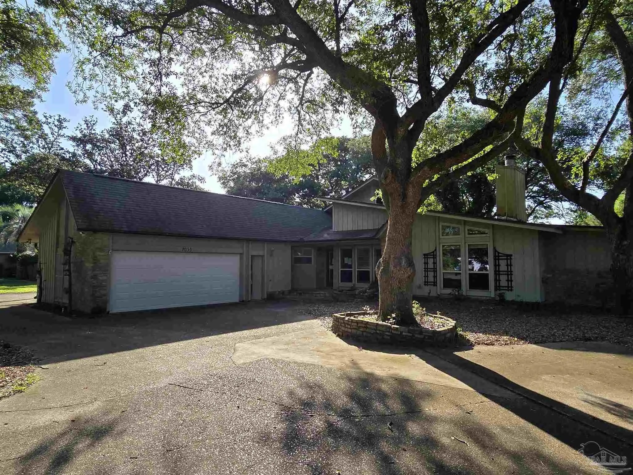 Photo of Listing #667676