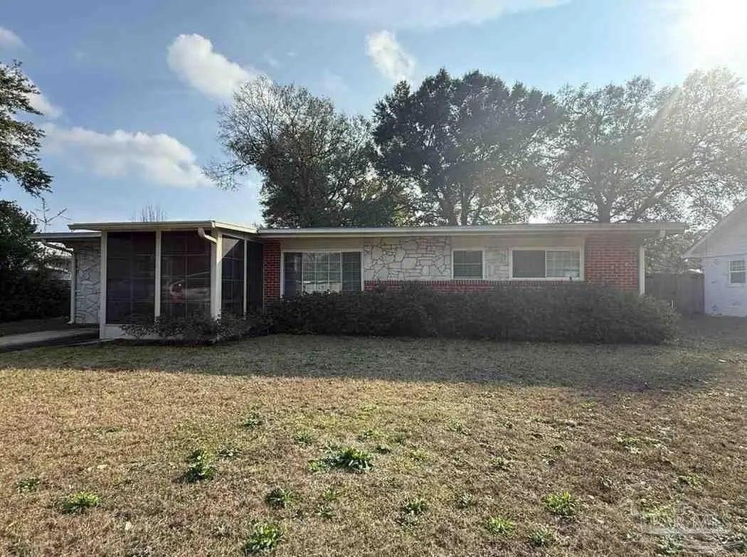 Photo of Listing #676343