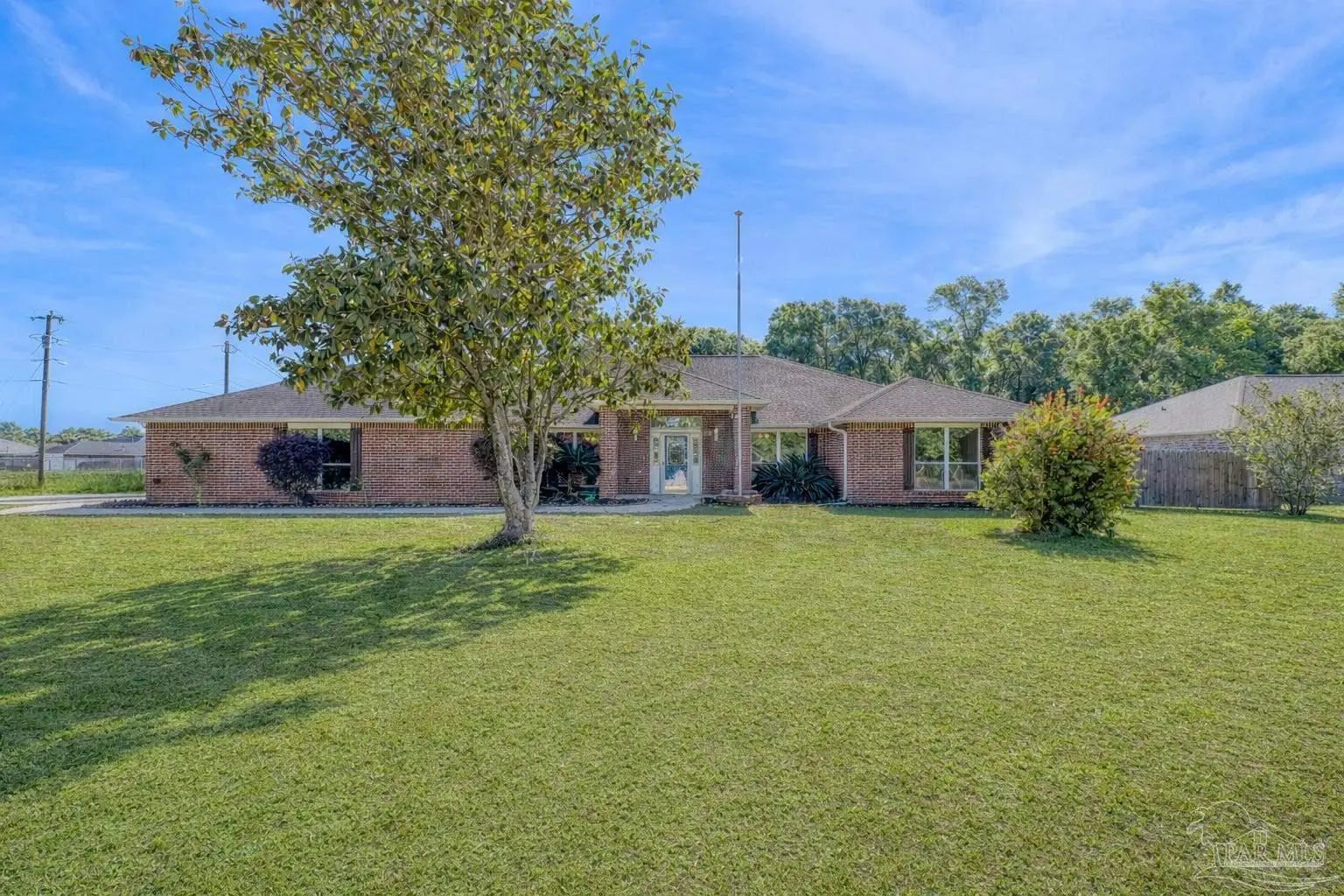 Photo of Listing #680780