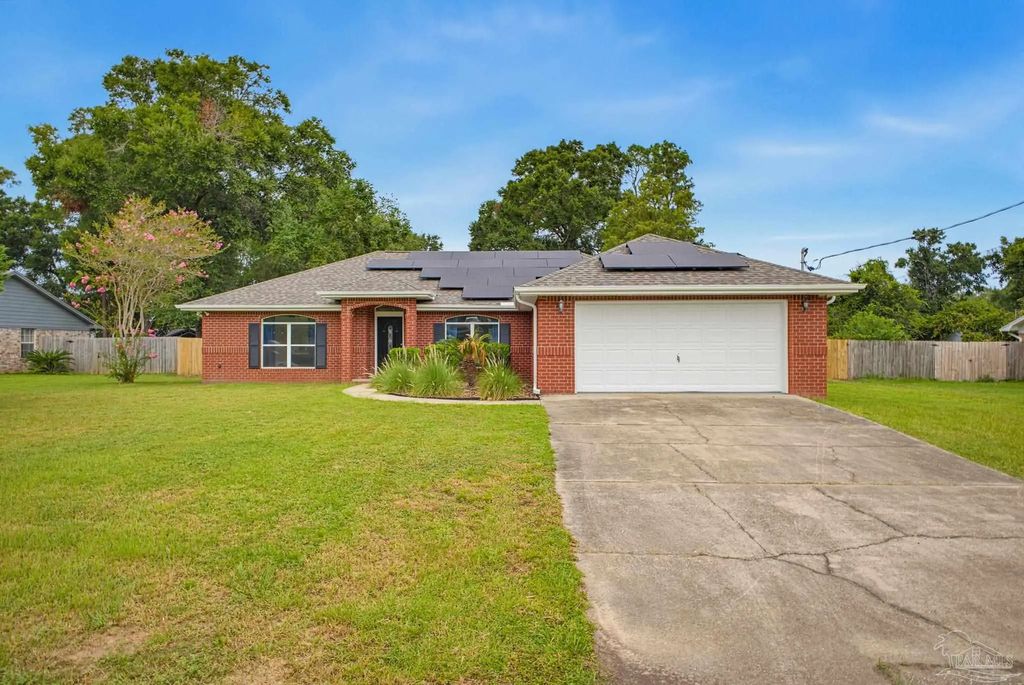 5732 Charmonte Way, Milton