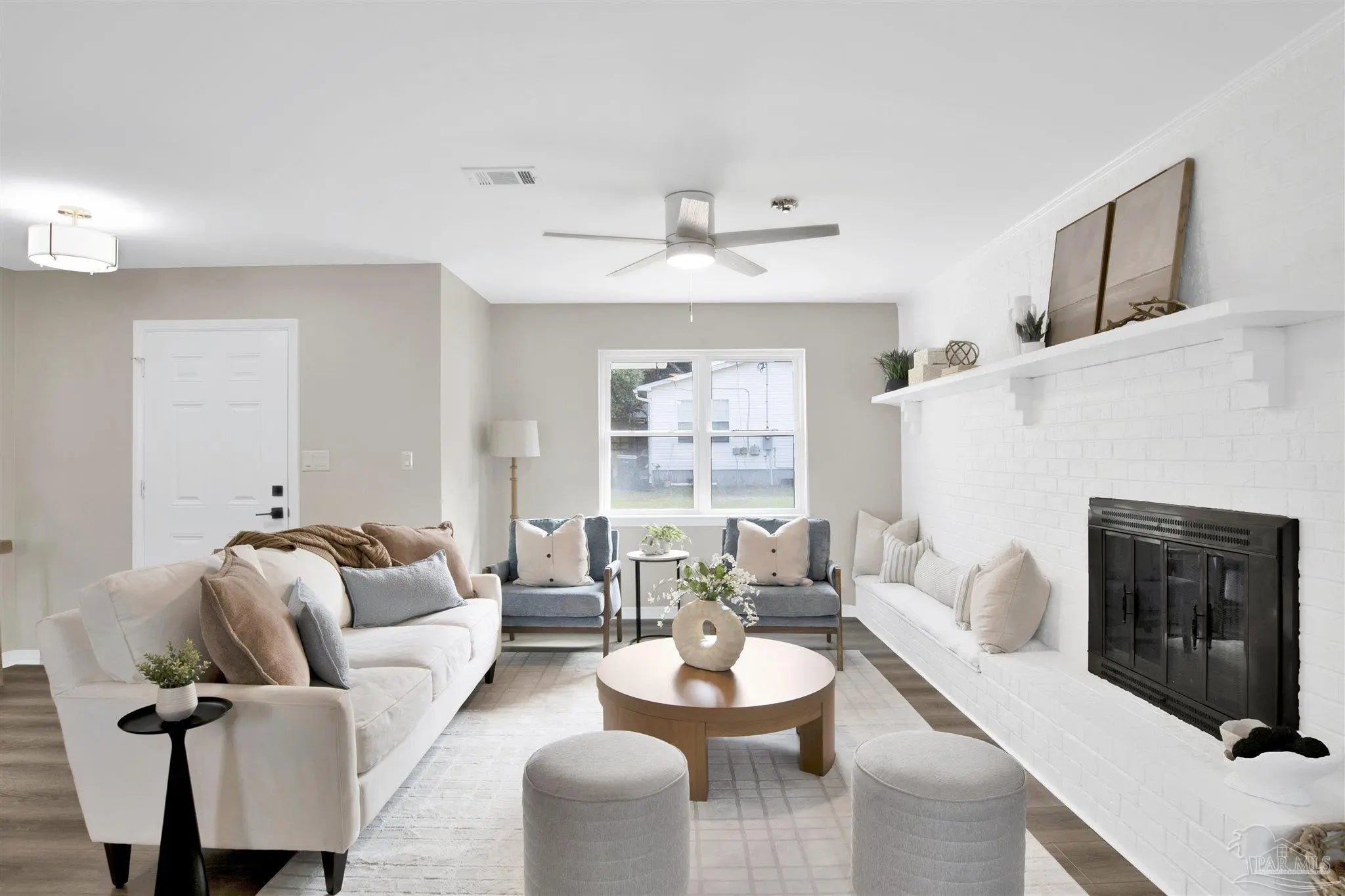 Photo of Listing #678510