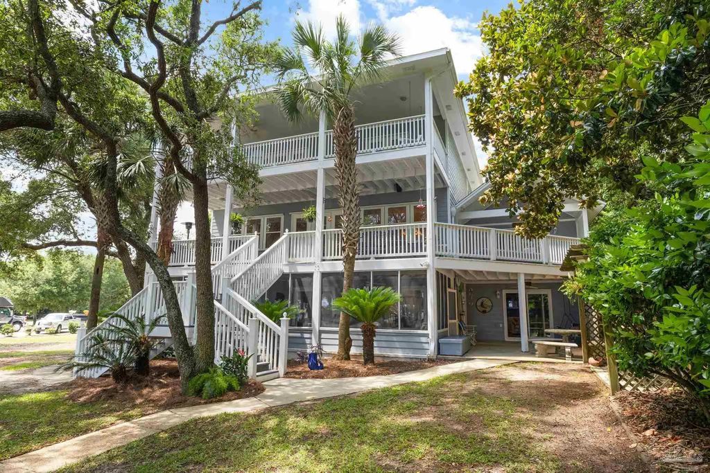 5393 Soundside Dr, Gulf Breeze