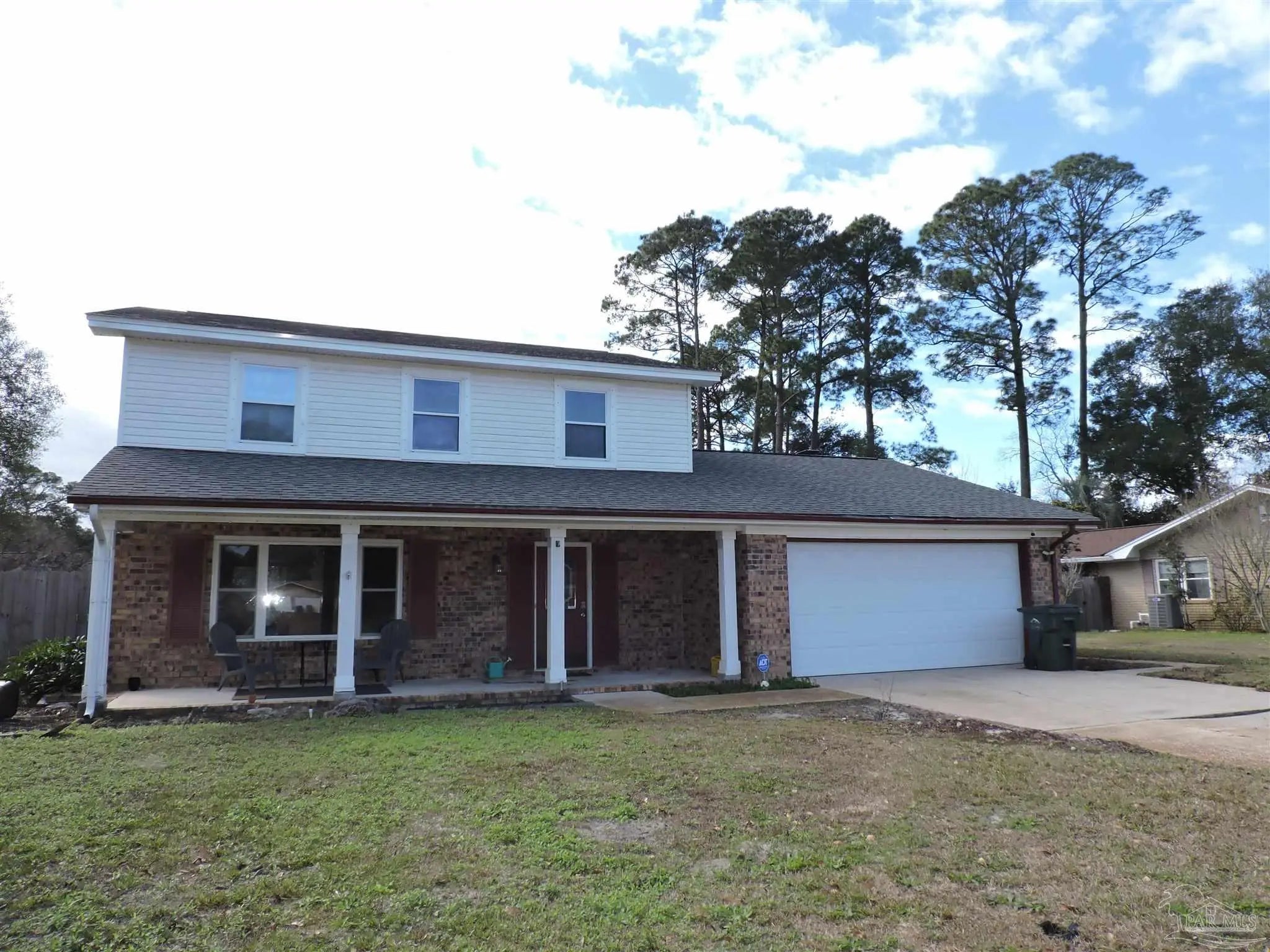 Photo of Listing #676542