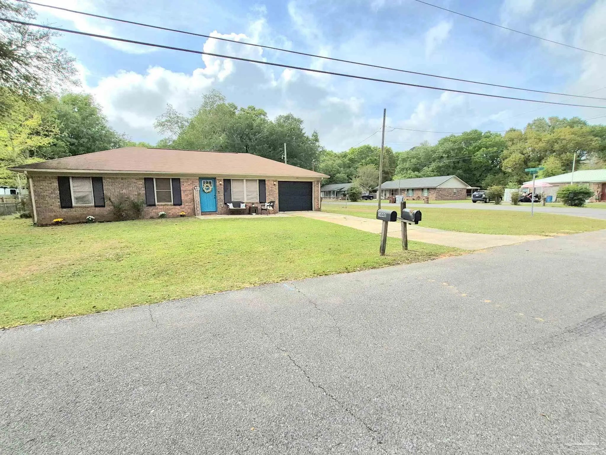 Photo of Listing #680740