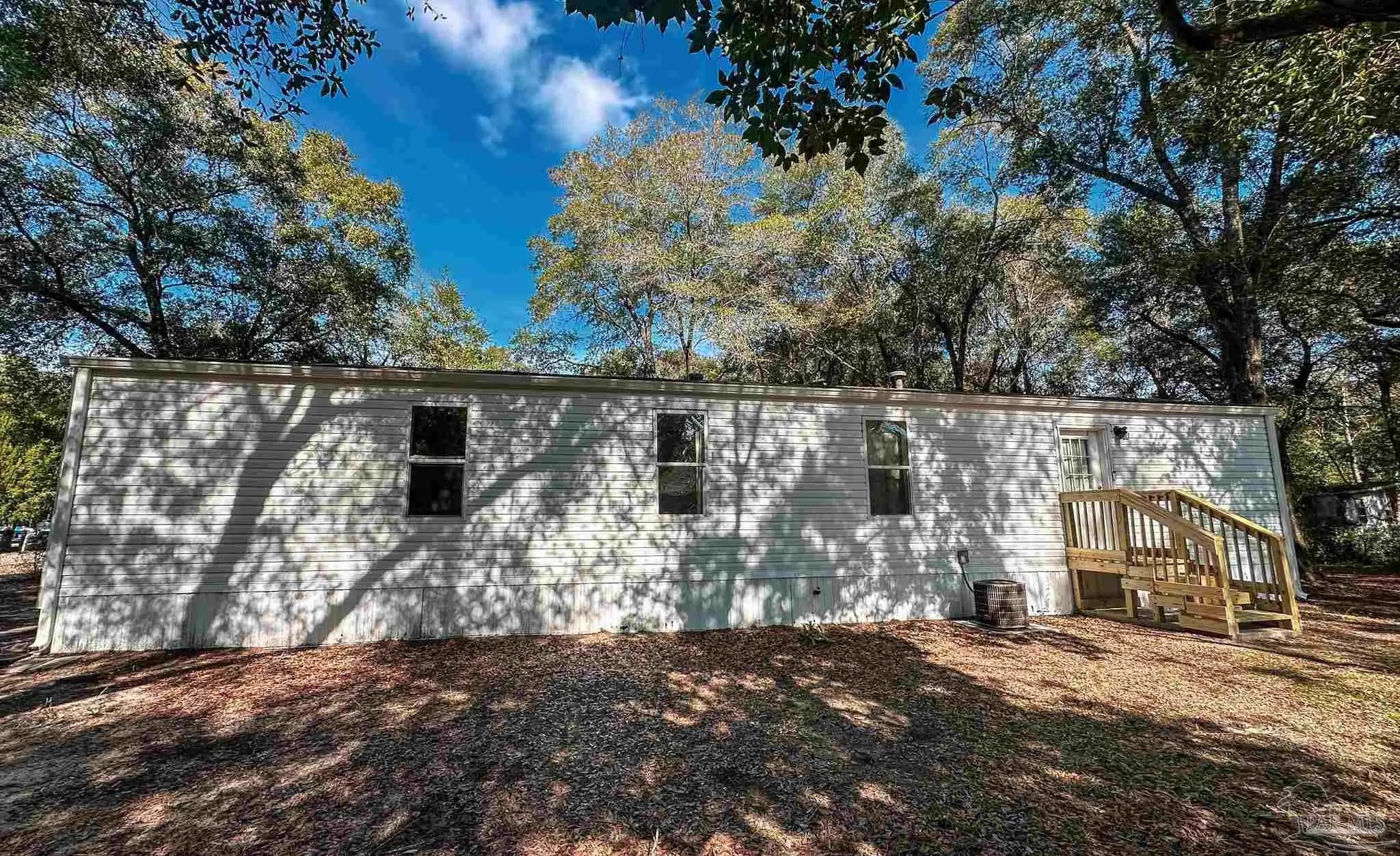 Photo of Listing #675738